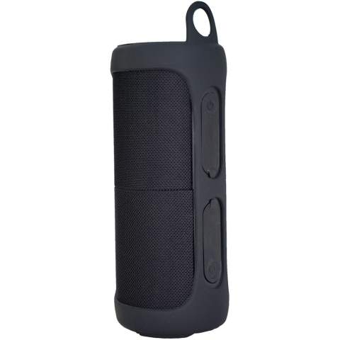 Spritzwassergeschützter 20W Bluetooth® Lautsprecher nach IPX6, der in zwei unabhängige Lautsprecher zerlegt werden kann. Mit 2 x 2000 mAh Akkus, die in 2 bis 3 Stunden vollständig aufgeladen sind und eine Wiedergabezeit von 6 bis 8 Stunden ermöglichen. MAße 23,5 x 8,7 x 8,7 cm. Gewicht 840 g. Maximale Verbindungsentfernung 10 Meter.
