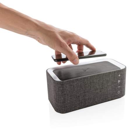 Haut-parleur 6W avec un chargeur à induction qui combine deux fonctions essentielles de la vie moderne : écouter votre musique préférée et charger votre appareil mobile sans câble. La finition tissu est parfaite pour votre bureau, à la maison ou en voyage. L'enceinte utilise le BT 3.0 pour une connexion parfaite et offre une distance de fonctionnement jusqu’à 10 mètres. Avec fonction mains-libres et prise d’appel. Batterie 4 000 mAh vous permet d’écouter de la musique pendant 10 heures ou de charger votre téléphone mobile deux fois (en fonction de la taille de la batterie de votre téléphone). Au cas où votre téléphone ne prend pas en charge le chargement sans fil, vous pouvez aussi utiliser le port USB à l’arrière pour charger votre téléphone de manière traditionnelle avec un câble.  Si vous utilisez les deux fonctions, il est recommandé de garder le produit branché à une source d’alimentation électrique au moyen du câble micro USB 150 cm. Entrée : 5 V/1 A, sortie : 5 V/1 A. Sortie<br /><br />HasBluetooth: True<br />WirelessCharging: true<br />NumberOfSpeakers: 1<br />SpeakerOutputW: 6.00