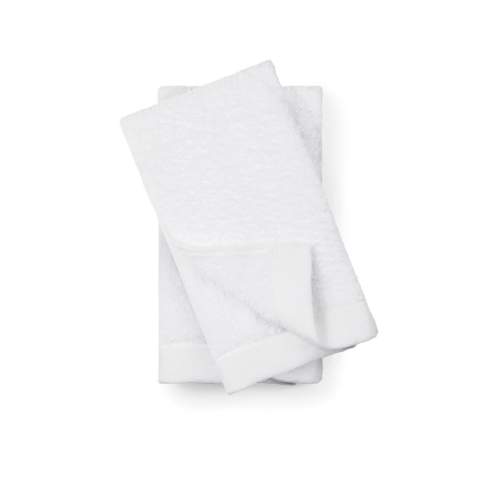 Towel with 68% cotton and 32% lyocell. Lyocell is a natural fibre obtained from certified forests. The process is as energy and chemical efficient as is currently possible. This blend produces a cool, soft and durable fabric with a solid feel, and, on account of the lyocell blend, it has excellent absorbency. Produced in a colour scheme of earth tones in a variety of sizes.