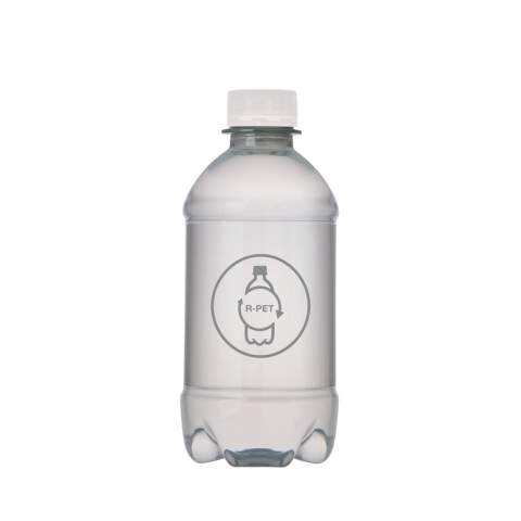 330 ml natürliches Quellwasser in einer transparenten Flasche mit Drehverschluß.