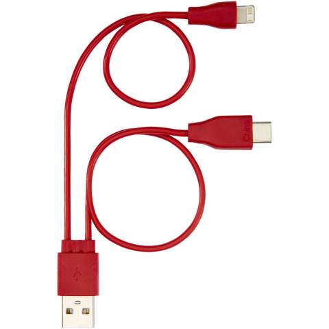 3 in 1 USB laadkabel met een USB type C uiteinde en een 2 in 1 dubbel compatibel uiteinde voor Apple® iOS en Android apparaten. Micro USB uitgang en 2 in 1 uiteinde tot 2A. Type C uitgang tot 3A. Geleverd in een beschermhoes.
