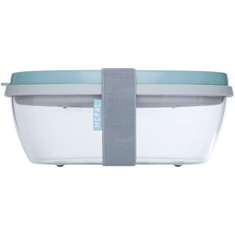 Salad box with large 1300 ml transparent compartment that is big enough to mix the salad at the time of eating. The top compartment offers space for bread or cutlery. Includes a small compartment for dressing or nuts. Unbreakable and dishwasher safe. Comes with an elastic band closure. BPA free.