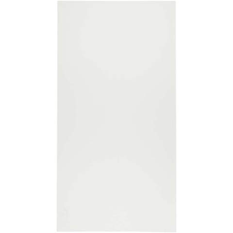 De Lucas RPET-sporthanddoek is gemaakt van 100% gerecycled polyester en biedt een zacht en absorberend oppervlak, ideaal voor trainingen of buitenactiviteiten. Met een gewicht van 140 g/m² is er een balans tussen duurzaamheid en lichtgewicht comfort. De handdoek is voorzien van een praktische kunststof koord waarmee je zowel de handdoek als het opbergzakje kunt vastzetten. Zo kun je de handdoek gemakkelijk meenemen en opbergen. Geleverd met een non-woven zakje (13 x 18 cm), dat ook gemaakt is van 100% gerecycled polyester. Handdoekformaat: 50 x 100 cm.
