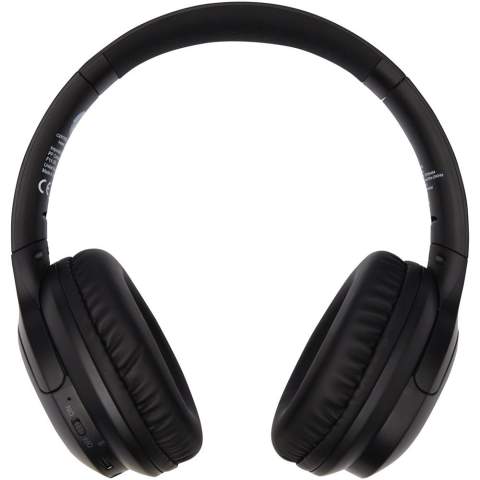 Wireless headphones made of recycled plastic. The headphones includes a microphone to answer phone calls, and the over-ear design of the earcups gives a fantastic sound experience. Bluetooth® 5.2 with a connection range of up to 10 meters. Ergonomic design with spongy earcups for a comfortable fit. The earcups can be folded up and rotated. The built-in 300mAh rechargeable battery provides up to 12 hours playback time at max volume. Delivered in a gift box with an instruction manual (both made of sustainable material).