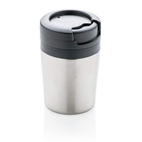 Mug 160ml à double paroi, intérieur en PP, extérieur en acier. Taille compacte (8cm) et idéale pour être placée sous la machine à café et parfait pour les Ristretto, Expresso et café Lungo. Modèle déposé®<br /><br />HoursHot: 3<br />HoursCold: 6