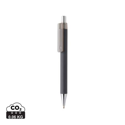 Ein neues anspruchsvolles Mitglied der X-Stift Familie. Bestechend durch seine Chrom-Elemente und das Smooth-Touch Finish. Inklusive ca. 1200m blauschreibender deutscher Dokumental® Mine mit TC-Ball für ein sanftes Schreiben.