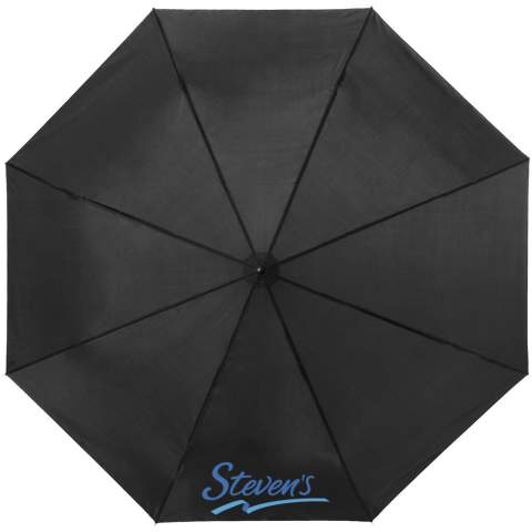 Le parapluie pliable Ida 21,5" est petit et compact mais fait un excellent travail de protection contre la pluie. Le système de glissière manuelle rend le parapluie facile à ouvrir et à fermer. De plus, le parapluie possède une armature métallique solide, des baleines métalliques et une poignée en plastique pour une bonne prise en main. Grâce à sa taille, une fois plié, il se glisse parfaitement dans un sac (à main). Le parapluie Ida est fabriqué en polyester durable, convient à de multiples options d'impression et est livré avec une pochette pour un rangement facile. 