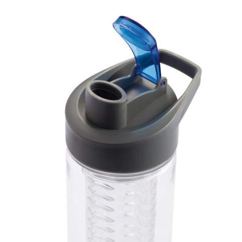 800ml Tritan Flasche mit Früchte-Aromafach. Bereichern Sie Ihr Wasser mit Vitaminen und einer Menge Geschmack durch das einfache Hinzufügen von frischen Früchten im Aromafach. Dieses Fach kann durch das Zusetzen von Eiswürfeln auch als Kühlfach verwendet werden. Nur Handwäsche.