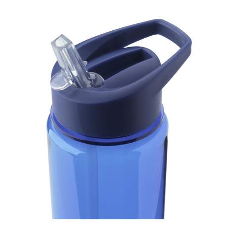 WoW! Waterfles met transparante body van Tritan™ Renew from Eastman. Met 50% gerecycled materiaal zonder dat dit ten koste gaat van de kwaliteit. De schroefdop is voorzien van een inklapbaar mondstukje en afsluitbaar rietje. Tijdens het drinken kun je je hoofd recht houden. Zo houd je tijdens het autorijden je blik op de weg als je drinkt. De fles is gemakkelijk aan één vinger mee te nemen. Duurzaam, herbruikbaar, lekvrij en BPA-vrij. Inhoud 650 ml. Per stuk in geschenkdoos.