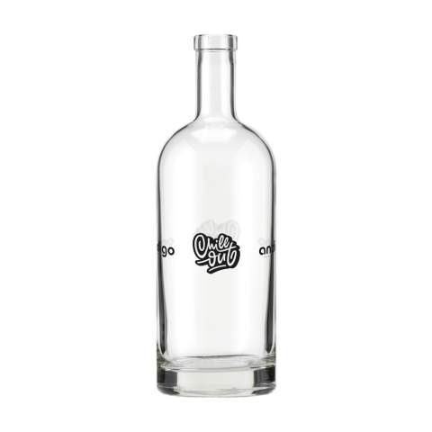 Bouteille d'eau en verre élégante avec bouchon en bois muni d'un bouchon synthétique et une base solide. Grâce à son design intemporel, cette bouteille est idéale comme bouteille de table et convient particulièrement à l'industrie de la gastronomie. La bouteille passe au lave-vaisselle, le bouchon avec liège ne passe pas au lave-vaisselle. Le lavage à la main est recommandé pour préserver l’impression. Capacité 1L.