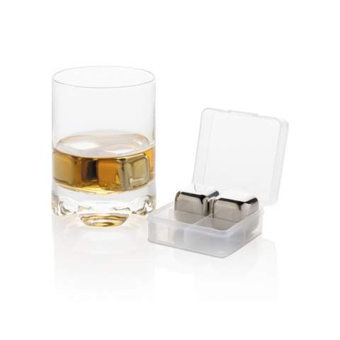 Enjoy your chilled drink with this set of 4 stainless steel ice cubes. The cubes help preserve the taste of your favourite drink with no dilution. The set comes in a handy storage box. They are simple to use: just store them in your freezer and they are ready to use in just 3 hours!