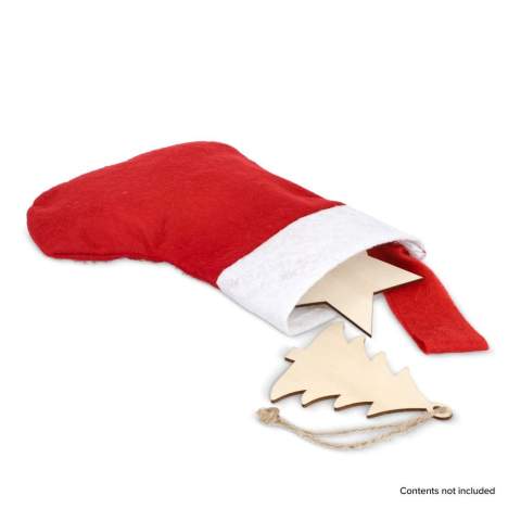 Ce petit bas en feutre est un ajout charmant à tout décor de vacances. Il est parfait pour contenir de petites surprises. Sa matière douce et son design classique en font un souvenir de vacances intemporel.