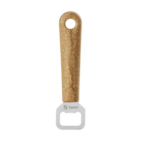 Ouvre-bouteille en acier inoxydable et de haute qualité de la marque Orthex. Son manche est en plastique biosourcé : un mélange de déchets de canne à sucre et de fibres de bois d'épicéa scandinave. Fourni avec un œillet de suspension pratique. Passe au lave-vaisselle. Le lavage à la main est recommandé pour préserver l’impression. Fabriqué en Suède.