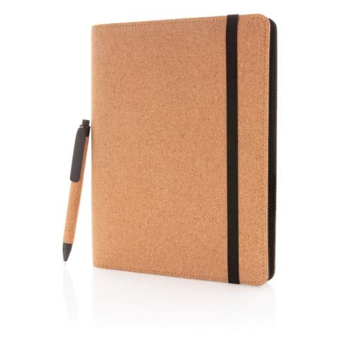Conférencier A5 en liège avec détails noirs avec à l'intérieur un carnet 64 feuilles/128 pages de papier ligné 80gm/s de couleur crème, un stylo en liège et en paille de blé, une grande poche, une poche pour téléphone, 2 emplacements pour cartes et un porte-stylo. Fermeture par élastique. Livré dans une boîte cadeau en kraft.<br /><br />NotebookFormat: A5<br />NumberOfPages: 128<br />PaperRulingLayout: Pages lignées