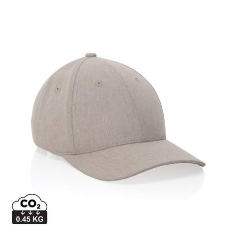 Casquette Milo AWARE™ à 6 panneaux chiné. 70% coton recyclé et 30% polyester recyclé. La casquette est livrée avec une fermeture à boucle métallique.
