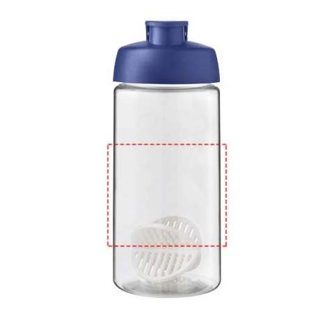 Einwandige Sportflasche mit Shaker-Ball zum problemlosen Mischen von Protein-Shakes. Ausgestattet mit einem auslaufsicheren Deckel mit Klappverschluss und Fingergriff. Das Fassungsvermögen beträgt 500 ml. Hergestellt in Großbritannien. Verpackt in einem kompostierbaren Beutel. BPA-frei.