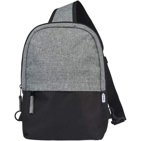 Fabriqué à partir de matériaux 100 % recyclés à l'extérieur, le sac à bandoulière recyclé GRS bicolore dispose d'une poche frontale zippée, ainsi que d'un compartiment principal zippé contenant une housse pour tablette de 12 pouces. Il dispose également d'une poche intérieure zippée pour le rangement en toute sécurité, et grâce à sa bandoulière entièrement réglable et rembourrée, il est confortable à transporter.