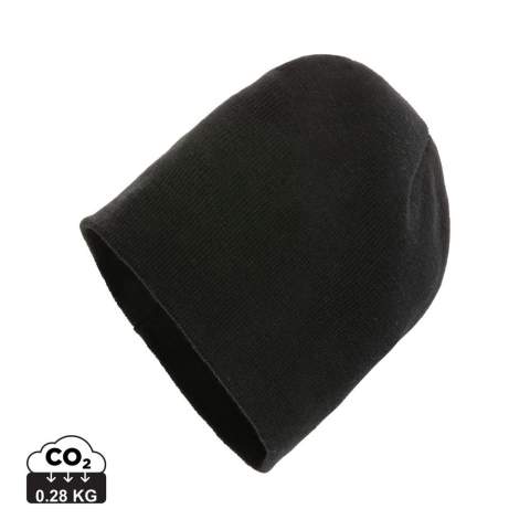 Deze klassieke Impact AWARE ™ beanie is een perfecte lichtgewicht beanie die je het hele jaar door dagelijks kunt dragen. Met Polylana-vezels: een innovatieve mix van gerecycled en nieuw materiaal en verbruiken minder energie en water om te produceren dan standaard garen. Met dezelfde eigenschappen die vergelijkbaar zijn met een mengsel van acryl en polyester. De beanie is tevens ook gemaakt met AWARE ™ tracertechnologie. Met AWARE ™ zijn het gebruik van echte gerecyclede stoffen en claims over watervermindering gegarandeerd. Als je voor dit item kiest, bespaar je 5 liter water. Met de focus op water wordt 2% van de opbrengst van elk verkocht Impact-product gedoneerd aan Water.org. Waterbesparing is gebaseerd op cijfers in vergelijking met conventionele vezels. Deze berekende indicatie is gebaseerd op betrouwbare LCA-gegevens zoals gepubliceerd door Textile Exchange in hun Material Snapshots 2016. Samenstelling: 30% gerecycled polyester, 30% polyester en 40% acryl.