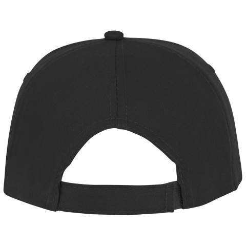 The Styx 5 panel sandwich cap has a pre-curved visor with a sandwich design, blending fashion and functionality seamlessly. Made from 175 g/m² cotton twill, it offers both durability and a soft breathable feel. The embroidered eyelets provide enhanced ventilation, keeping you cool during your pursuits. With a head circumference of 58 cm, it provides a comfortable fit for various head sizes. The fabric hook and loop fastener allow for easy and secure adjustments.