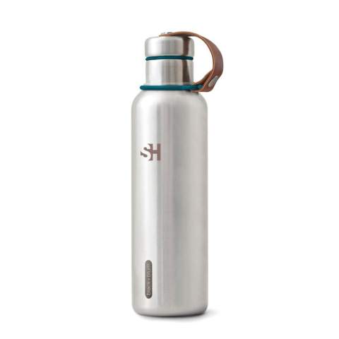 Die isolierte Wasserflasche aus Edelstahl ist eine elegante, vakuumisolierte Flasche, die Getränke bis zu 24 Stunden lang kalt oder bis zu 12 Stunden lang heiß hält. Auch der Deckel ist komplett aus Edelstahl, so dass das Wasser nicht mit Plastik in Berührung kommt. Das Kunstleder dient als Trageschlaufe und ist gleichzeitig ein hübsches Designdetail. Nur Handwäsche<br /><br />HoursHot: 5<br />HoursCold: 15