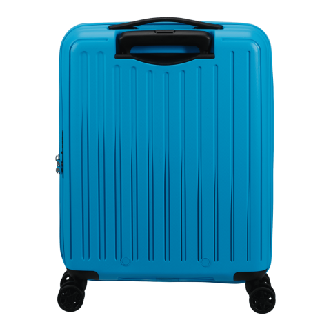 Maak kennis met Rejoy, een opvallende koffercollectie met heldere kleuren die een uitzonderlijke energie uitstralen. Verplaats je overal soepel dankzij de dubbele wielen en houd je spullen veilig achter het TSA-slot. Voor nog meer fun, kan je jouw koffer personaliseren zoals je wenst: kleef er letters en emoji's op om jouw avonturen helemaal uniek te maken. Reizen was nog nooit zo fijn!