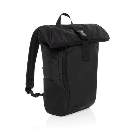 De Swiss Peak Aware™ RPET Leonard 15,6 inch laptoprugzak is een perfecte combinatie van stijl en functionaliteit. Deze trendy rugzak is gemaakt van 100% rPET, heeft verstelbare schouderbanden en een uniek klepontwerp dat 14 cm extra hoogte toevoegt wanneer dat nodig is. Het hoofdcompartiment opent in een L-vorm voor gemakkelijke toegang, met extra veiligheid door middel van riem- en gespsluitingen. Binnenin past een laptop van 15,6 inch die wordt vastgezet met een klittenbandsluiting, samen met een handig binnenvak met rits. De tas heeft ook een voorvak met ritssluiting, een vak met een bekerhouder en een handvat aan de bovenkant, waardoor hij ideaal is voor zakelijk en dagelijks gebruik. Gemaakt van gerecycled polyester met de AWARE™ tracer. 2% van de opbrengst van elk verkocht product met AWARE™ wordt gedoneerd aan Water.org. PVC-vrij.<br /><br />FitsLaptopTabletSizeInches: 15.6