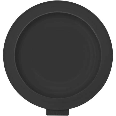 The Cirqula bowl with a capacity of 1250 ml is perfect for storing or carrying large portions of soup, meat, or meal salads. Store food in the bowl in the fridge or freezer, warm it up in the microwave (lid must be removed), and serve your meal in the bowl (directly) on the table. The Cirqula multi bowl from Mepal is made of unbreakable material. The transparent window on the lid ensures that the contents are clearly visible. The innovative, flexible lid is airtight and leak-proof. This keeps food fresher for longer and makes it easy to bring food along. The multi bowls are practical and easy to store because you can put them on top of each other and put them away. BPA free. Maximum 110 degrees Celcius. Suitable for refrigerator, freezer, microwave, and dishwasher. 2 years Mepal warranty.