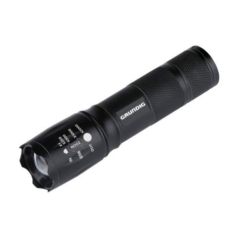 Lampe de poche compacte et légère en aluminium   avec une puissante LED de 1 watt (80 lumens) et une fonction zoom. La fonction zoom 5 x vous permet d'ajuster l'éclairage avec précision. Zoomez pour obtenir un faisceau lumineux concentré sur des zones spécifiques, ou dézoomez pour obtenir une zone d'éclairage plus large. Cette fonction rend la lampe de poche extrêmement polyvalente et adaptée à diverses applications. La lampe fonctionne avec 3 piles AAA/R03 (non fournies). Dragonne incluse. Cette lampe de poche polyvalente est facile à emporter et convient à diverses applications. Emballage par pièce.