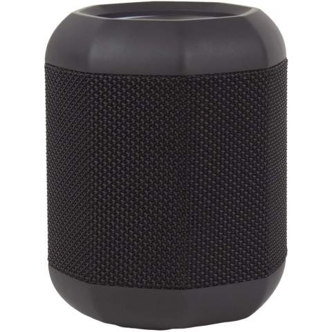L'enceinte Dance Box de 10 W offre une autonomie de 8 à 10 heures et peut être entièrement chargée en 2 à 3 heures. La version Bluetooth® 5.1 fournit une connexion stable avec d'autres appareils. Dotée d'un microphone et d'une fonction mains libres pour une gestion facile des appels téléphoniques. Niveau d'étanchéité IPX7.
