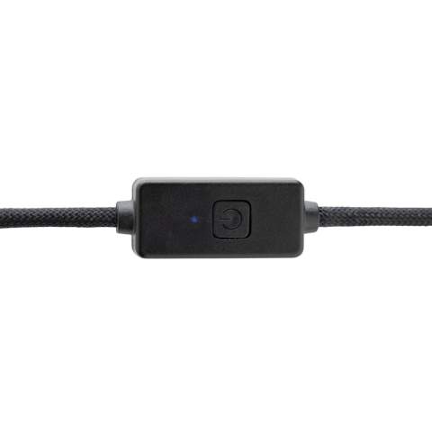 Oplaad- en datakabel van 60 W die al uw mobiele apparaten op topsnelheid kan opladen en zelfs het opladen van laptops ondersteunt. De kabel heeft een unieke geïntegreerde knop om de gegevensoverdrachtfunctie uit te schakelen wanneer u de kabel in het openbaar gebruikt, om te voorkomen dat gegevensdiefstal of hackers toegang krijgen tot uw telefoon. Druk eenvoudig op de knop om de beveiligingsmodus te activeren. De kabel is gemaakt van gerecycled TPE, PET, ABS en gerecycled aluminium. 120 cm lang en ondersteunt Car Play en Android Auto (alleen type C tot type C). Totaal gerecycled materiaal: 52% op basis van het totale gewicht van het item. RCS-certificering zorgt voor een volledig gecertificeerde toeleveringsketen van de gerecyclede materialen. Verpakt in FSC mixverpakking. PVC-vrij.<br /><br />PVC free: true