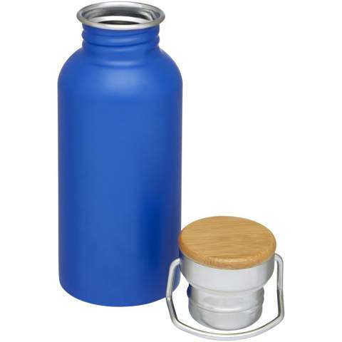 Einwandige Edelstahlflasche mit Schraubdeckel. Der Deckel verfügt über ein Bambusoberteil sowie einen Griff zum einfachen Tragen. Das Fassungsvermögen beträgt 550 ml. Verpackt in einer Avenue-Geschenkschachtel.