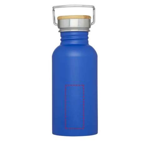Einwandige Edelstahlflasche mit Schraubdeckel. Der Deckel verfügt über ein Bambusoberteil sowie einen Griff zum einfachen Tragen. Das Fassungsvermögen beträgt 550 ml. Verpackt in einer Avenue-Geschenkschachtel.