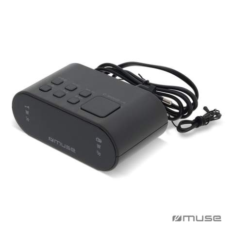 Ein attraktiver, kompakter Wecker mit leicht ablesbarem Display. Lassen Sie sich von Ihrem Lieblingsradiosender oder vom Summer wecken. Funktioniert mit Netzstrom und ist außerdem mit einer praktischen Backup-Funktion (Batterie) ausgestattet. Sollte es zu einem unerwarteten Stromausfall kommen, werden die Einstellungen gespeichert.