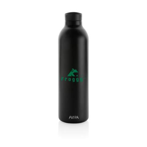 De Avior RCS Recycled roestvrijstalen vacuümfles is ontworpen om langdurig van je drankjes te genieten! De dubbelwandige vacuümconstructie van gerecycled roestvrij staal houdt dranken tot 20 uur gekoeld of tot 10 uur warm. Deze fles past op de meeste standaard auto bekerhouders, zodat je hem overal mee naartoe kunt nemen. Gemaakt met RCS (Recycled Claim Standard) gecertificeerde gerecyclede materialen. RCS-certificering zorgt voor een volledig gecertificeerde toeleveringsketen van de gerecyclede materialen. Totaal gerecycled materiaal: 86% op basis van het totale gewicht van het item. BPA-vrij. Capaciteit 1000ml. Inclusief FSC®-gecertificeerde kraftverpakking. Hergebruik de doos in een telefoonhouder, potloodhouder of bloempot!<br /><br />HoursHot: 10<br />HoursCold: 20