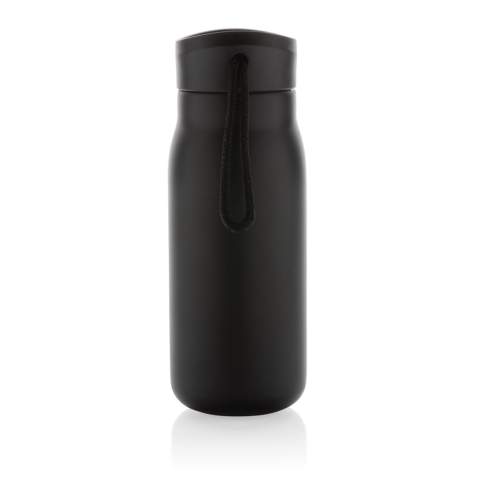 De Avira Ain reisfles is de perfecte oplossing voor uw cafeïnebehoeften onderweg. Met een inhoud van 150 ml is deze beker de ideale maat voor een snelle opkikker terwijl je onderweg bent. Het gestroomlijnde ontwerp en het handige formaat maken het gemakkelijk om in een tas te dragen, mede dankzij het lekvrije deksel. Gemaakt met RCS (Recycled Claim Standard) gecertificeerde gerecyclede materialen. RCS-certificering zorgt voor een volledig gecertificeerde toeleveringsketen van de gerecyclede materialen. Totale gerecyclede inhoud: 74% op basis van het totale gewicht van het item. Inclusief FSC®-gecertificeerde kraftverpakking. Hergebruik de doos in een telefoonhouder, potloodhouder of bloempot!<br /><br />HoursHot: 5<br />HoursCold: 15