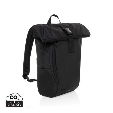 De Swiss Peak Aware™ RPET Leonard 15,6 inch laptoprugzak is een perfecte combinatie van stijl en functionaliteit. Deze trendy rugzak is gemaakt van 100% rPET, heeft verstelbare schouderbanden en een uniek klepontwerp dat 14 cm extra hoogte toevoegt wanneer dat nodig is. Het hoofdcompartiment opent in een L-vorm voor gemakkelijke toegang, met extra veiligheid door middel van riem- en gespsluitingen. Binnenin past een laptop van 15,6 inch die wordt vastgezet met een klittenbandsluiting, samen met een handig binnenvak met rits. De tas heeft ook een voorvak met ritssluiting, een vak met een bekerhouder en een handvat aan de bovenkant, waardoor hij ideaal is voor zakelijk en dagelijks gebruik. Gemaakt van gerecycled polyester met de AWARE™ tracer. 2% van de opbrengst van elk verkocht product met AWARE™ wordt gedoneerd aan Water.org. PVC-vrij.<br /><br />FitsLaptopTabletSizeInches: 15.6