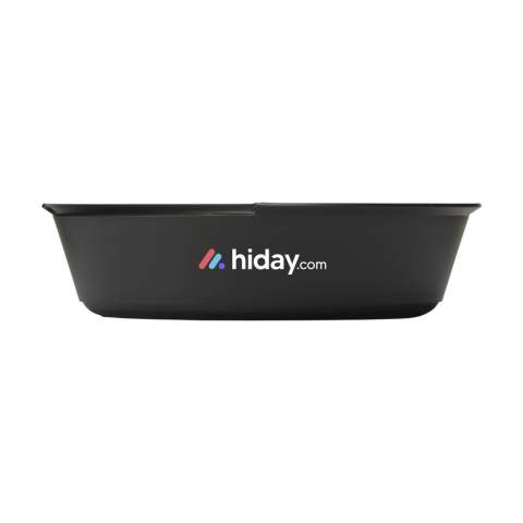 Handige kunststof kom van het merk Circulware. 100% recyclebaar. Te gebruiken voor pokebowls, salades, curry's en andere lekkernijen. Af te sluiten met de bijbehorende deksel (niet luchtdicht en niet lekvrij). Stapelbaar dus ruimtebesparend. Een slimme keuze als het gaat om het vervangen van wegwerpbakjes voor take away food. Niet geschikt voor de vriezer. Magnetron- en vaatwasserbestendig. Voor behoud van de opdruk wordt met de hand afwassen aanbevolen. Inhoud 800 ml.
