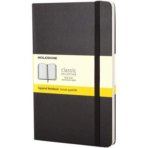 Het Classic Moleskine notitieboek in pocketformaat is verkrijgbaar in diverse kleuren. Met iconische afgeronde hoeken, elastische sluiting en een bladwijzer. Uitbreidbaar vakje aan de binnenkant van de achterste omslag. Bevat 192 ivoorkleurige pagina's met ruitjes.