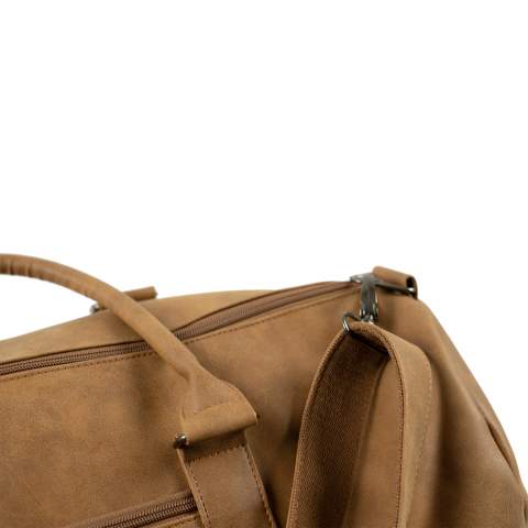Luxury weekend bag made of imitation leather in cognac