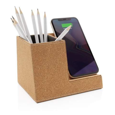 5W wireless charger stand with pen holder made from natural cork. With 150 cm wheat straw (15%) mixed with micro tpe cable. Compatible with all QI enabled devices like Android latest generation, iPhone 8 and up. On the reverse side there are two USB A output ports for charging via cable. Input: 5V/2A; Wireless Output: 5/1A - 5W. 2x USB Output 5V/2A; Item and accessories 100% PVC free.<br /><br />WirelessCharging: true<br />PVC free: true