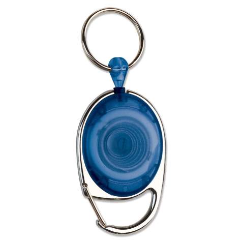 Porte-badge givré avec cordon rétractable. Le clip peut être accroché à des objets comme la ceinture. Le cordon mesure 60 cm. 