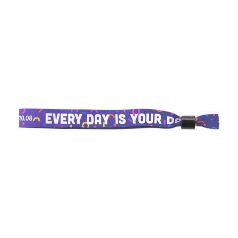 WoW! Festival strap made from RPET polyester. With self-grip closure made from recycled plastic. Includes your own full colour sublimation printing on both sides. A perfect item for controlling access to events or as a reminder of a festival. Promotional and functional.