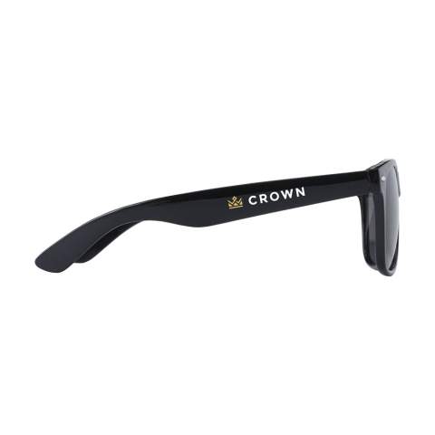 WoW! RPET sunglasses. The frame is 100% recycled from PET bottles. Offer UV400  protection (according to European standards). Each item is supplied in an individual brown cardboard box.