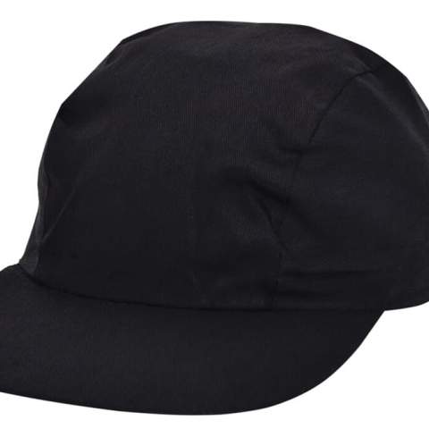 Katoenen jockey cap met elastische sluiting. Een voordelige keuze als je op zoek bent naar een product voor promotie-evenementen. Vanwege de drie panelen is de voorzijde zeer geschikt voor een transfer.  
