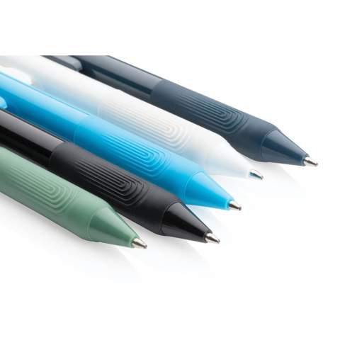 The latest member of the X pen family with a sophisticated look and beautiful solid finish. Perfect for communicating your brand message. The silicone grip adds even more writing comfort. Including ca. 1200m writing length German Dokumental® blue ink refill with TC-ball for ultra smooth writing.