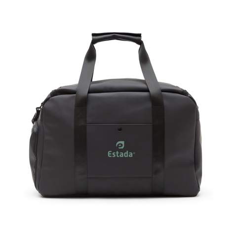 Stylish, minimalist gym bag made of a lightweight, water-resistant nubuck PU fabric with a chic matte exterior and a lightweight synthetic fabric interior. The main compartment closes with a zipper. Several interior compartments provide excellent organisational possibilities. The shoe compartment on the short side prevents shoes from soiling the bag's contents. Sturdy handles so you can fill the bag properly. Adjustable shoulder strap.