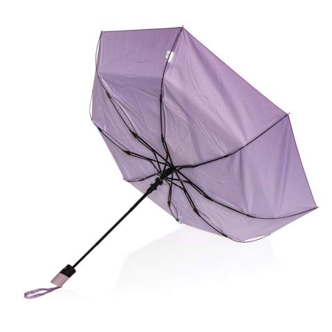 Mini parapluie à 3 sections et ouverture automatique, est de la taille idéale pour votre sac à main ou votre voiture en cas d'urgence météorologique. Armature en métal, baleines en fibre de verre avec poignée en ABS. Avec traceur AWARE™ qui valide l'utilisation authentique de matériaux recyclés. Ce parapluie est composé de 7,7 bouteilles PET (500ml). 2 % des recettes de chaque produit Aware™ vendu seront reversés à Water.org.<br /><br />UmbrellaMechanism: Ouvrir automatiquement, fermer manuellement<br />IsStormproof: true