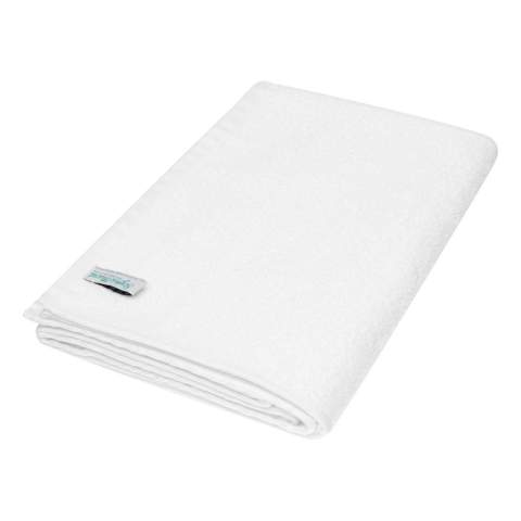 De extra zachte 140 x 70 cm doubleface handdoek van Sophie Muval met een grammage van 350 gr/m² is een echte must-have! Kies je een all over sublimatieprint, dan wordt jouw logo super scherp afgedrukt. Perfect voor een unieke reclame uiting! 