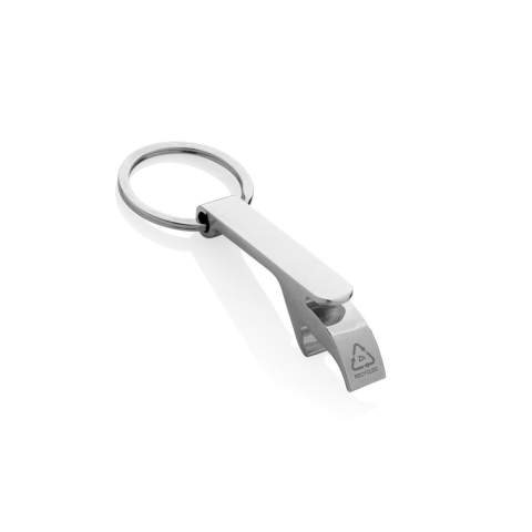 Extra sterke fles- en blikopener gemaakt van RCS gerecyclede zinc alloy. Totaal gerecycled materiaal: 84% op basis van het totale gewicht van het item. RCS-certificering zorgt voor een volledig gecertificeerde toeleveringsketen van de gerecyclede materialen. Verpakt in papieren zak.