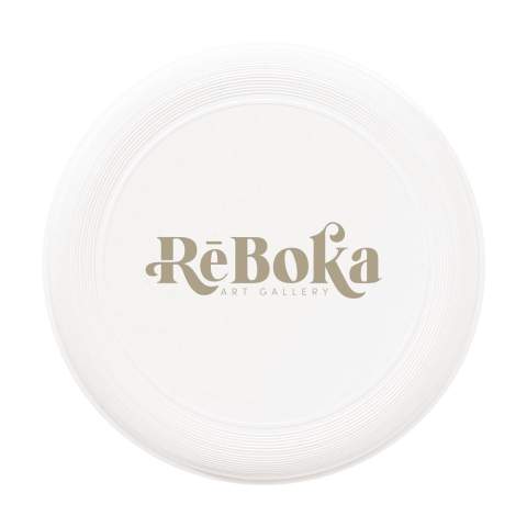 WoW! Un frisbee fabriqué à partir de 100% Ocean Bound plastique recyclé de Plastic Bank®. De vieilles bouteilles et d'autres produits en plastique errants ont été utilisés pour le matériau. Ce produit étant fabriqué à partir de plastique issu de l'océan, le matériau peut présenter des irrégularités.    • En achetant de ce produit, vous soutenez Plastic Bank®. Plastic Bank® est une organisation internationale avec deux objectifs principaux. Ces objectifs nous concernent tous, réduire la pauvreté et réduire les déchets plastiques dans les océans. Plastic Bank® rémunère des habitants de pays en développement pour qu'ils collectent les déchets plastiques. Ce plastique est collecté sur les plages, les berges des rivières, dans les décharges et les zones peu profondes de l'océan. Cela permet d'éviter que les déchets plastiques ne polluent les océans. Le plastique collecté est trié, nettoyé et transformé en granulés. De nouveaux produits sont alors fabriqués à partir de ces granulés et labellisés Social Plastic®.